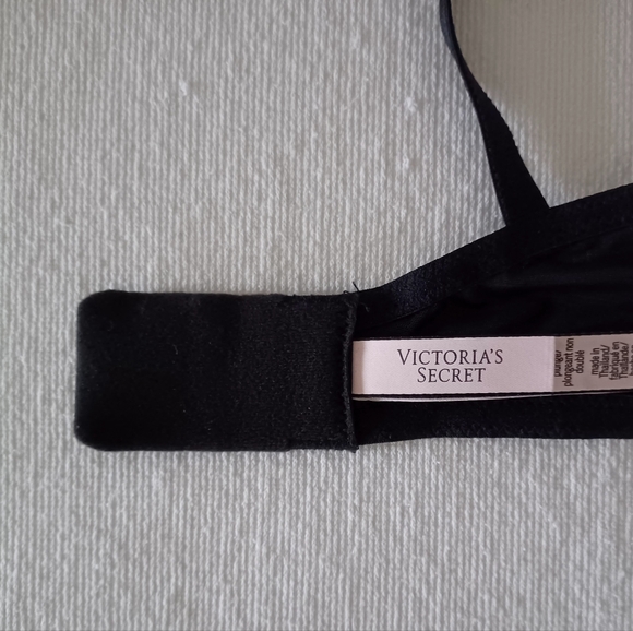 Victoria's Secret Dream Angels Unlined Plunge Bra, size 32DD - Picture 12 of 13